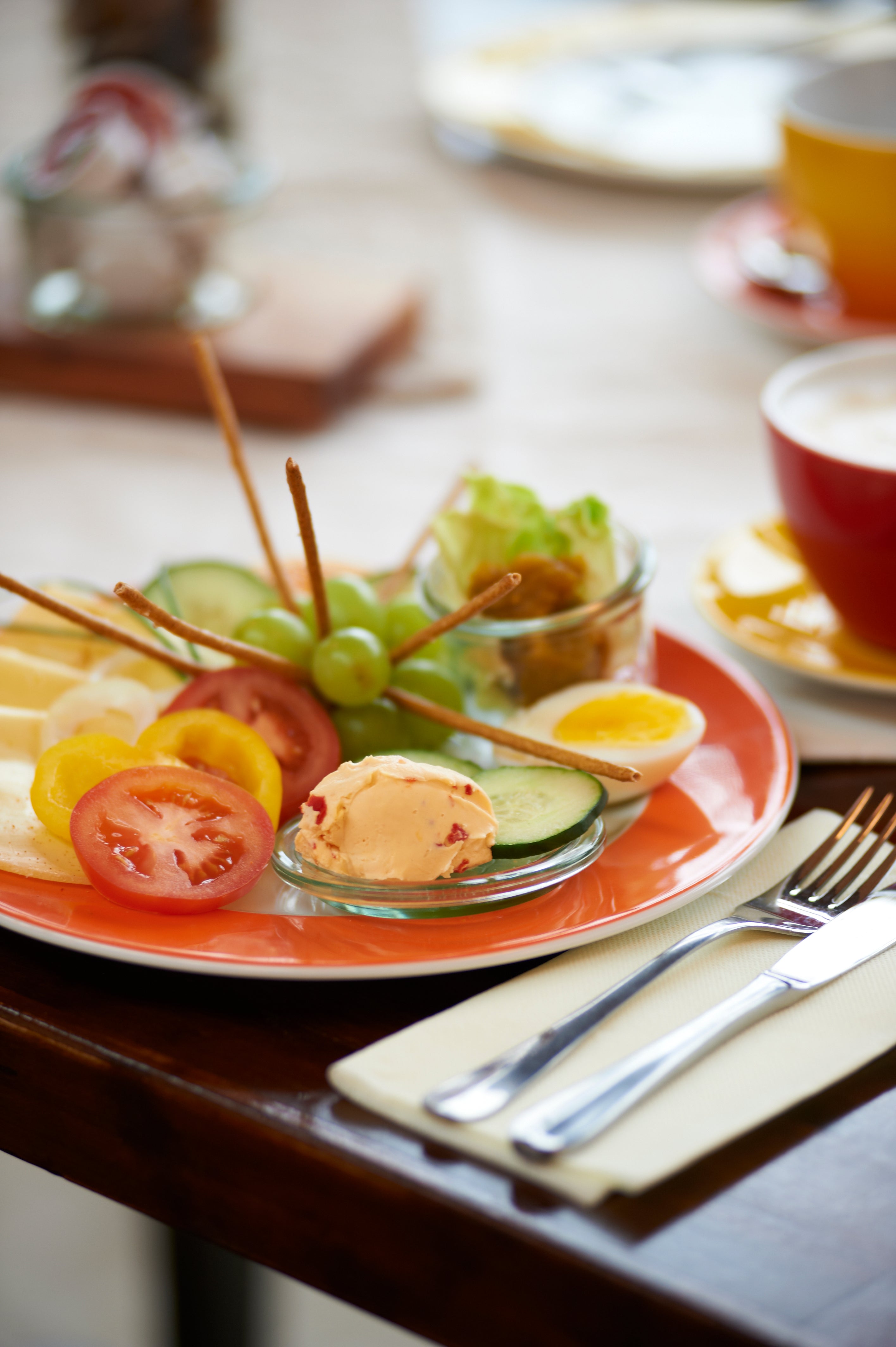 Familienfrühstück im antonius Café